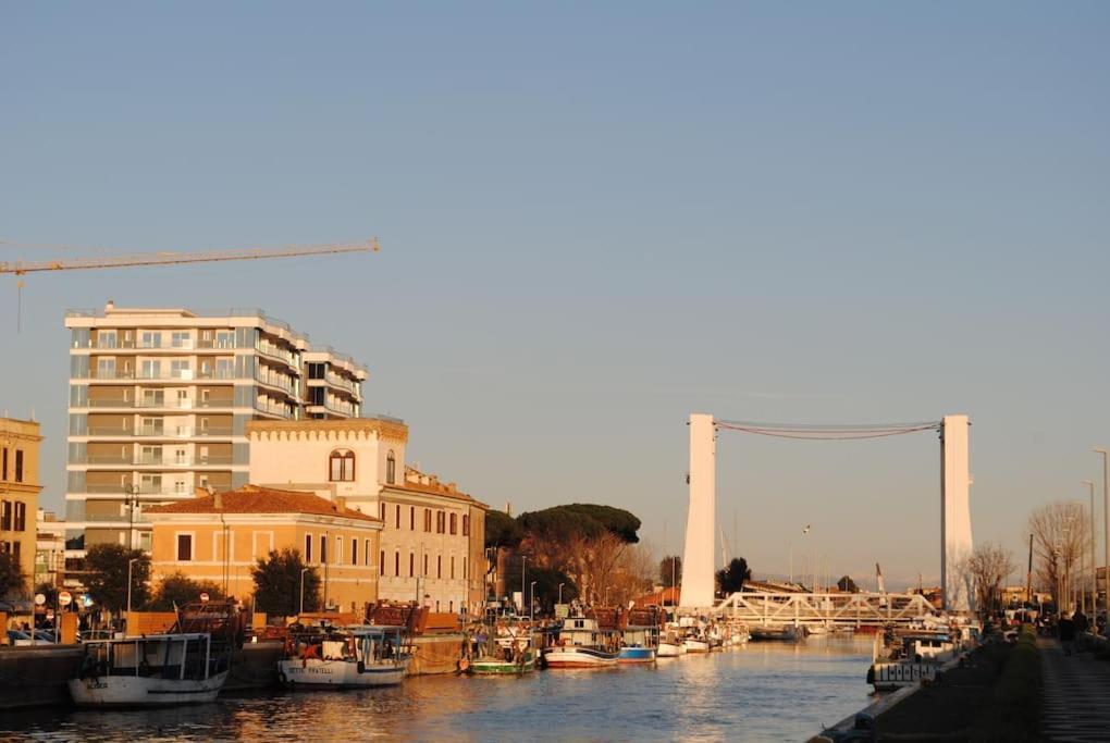 Ferienwohnung Il Vecchio E Il Mare Fiumicino Exterior foto